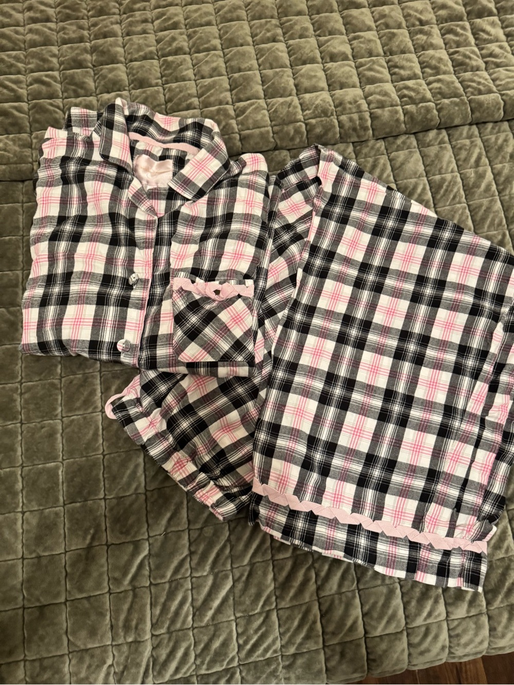 Victoria's Secret Black, Pink & White Plaid Pajama Set